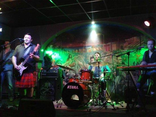Louie Louie Rock Estepona