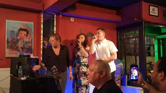 Betty's Music Bar