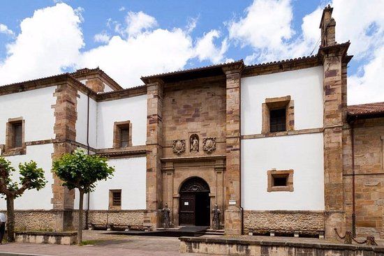 el Centro de Interpretación de la Pasión Viviente de Balmaseda