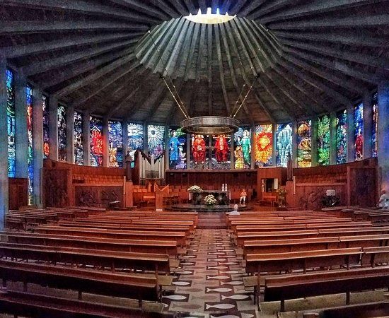 la Iglesia La Porciuncula